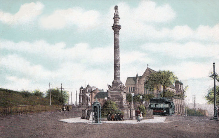 Tramcar at Langside Monument